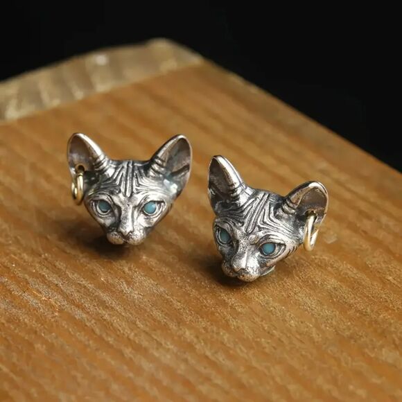 "Macie" Egyptian Cat Stud Earrings – Elegant Ancient-Inspired Minimalist Jewelry - Picture 3 of 4